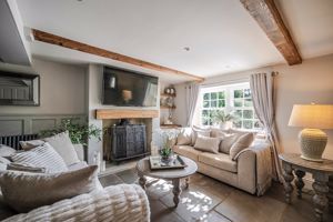 Sitting room- click for photo gallery